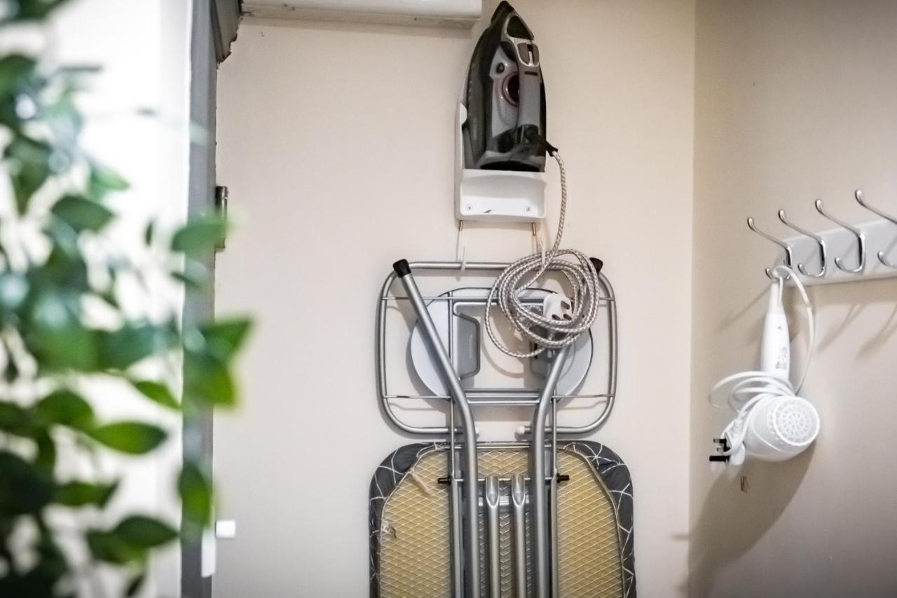 Cosy 2 Bedroom Ground Floor With Garden - *